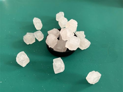 工业日晒盐的生产方式